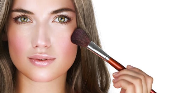 Como Preparar a Pele para a Maquiagem